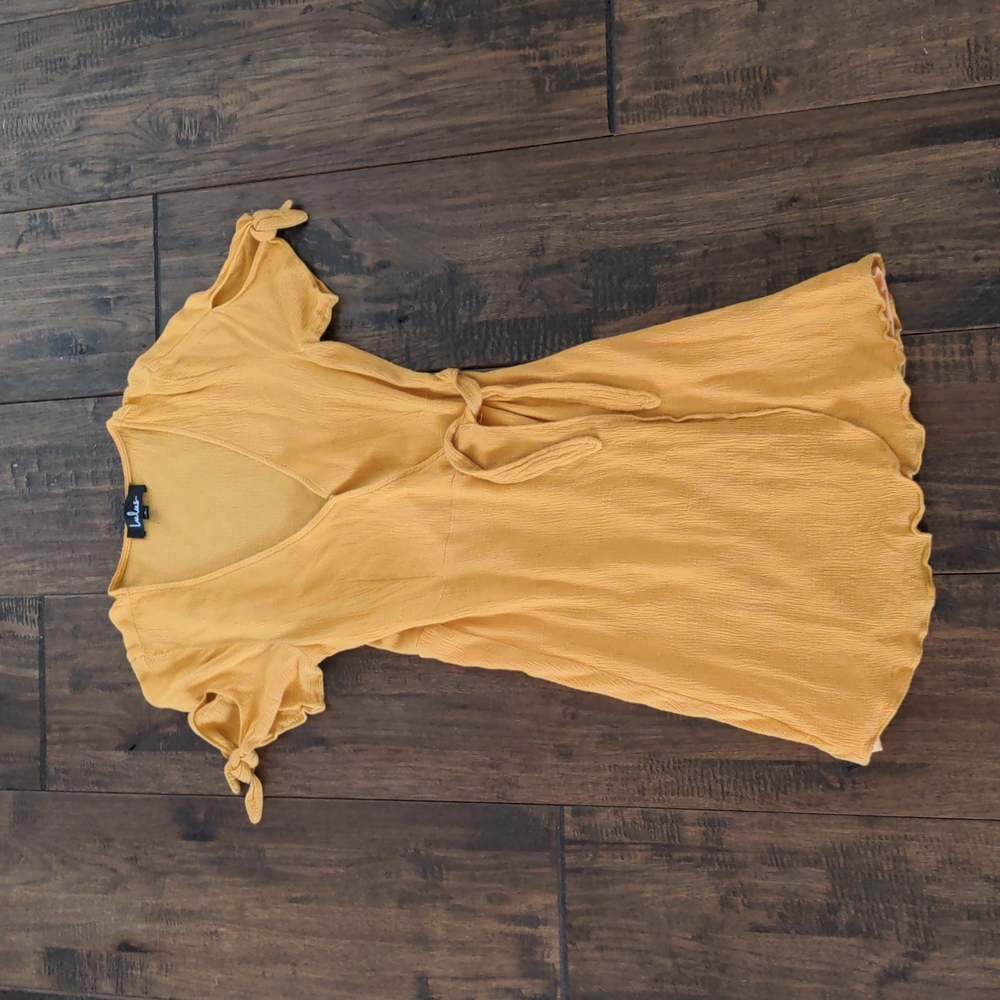 Gorgeous yellow linen dress